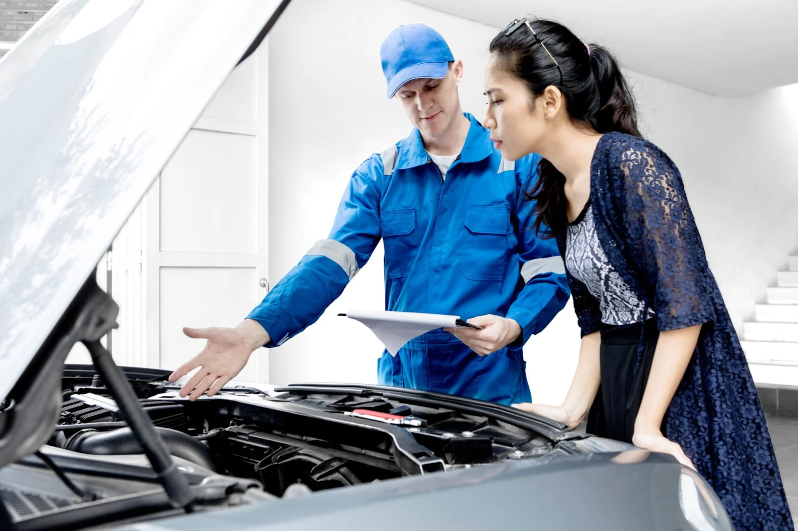 Auto Repair Shop Vs. Dealer: Who Should Work on Your Car?
